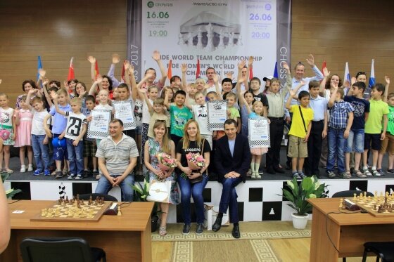Международные гроссмейстеры ответили на вопросы юных шахматистов Югры